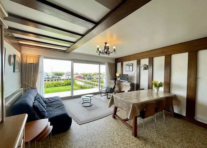Appartement De 2 Chambres A Le Touquet Paris Plage A 100 M De La Plage Avec Vue Sur La Mer Terrasse Amenagee Et Wifi